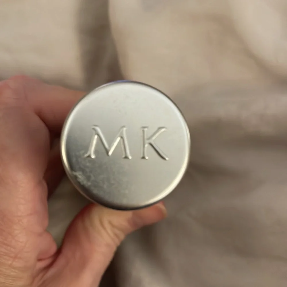 New Mary Kay Brush Set in Silver Tube 5
Piece Vintage - Picture 3 of 4